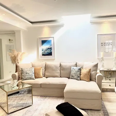 דירה Little Townsuite *