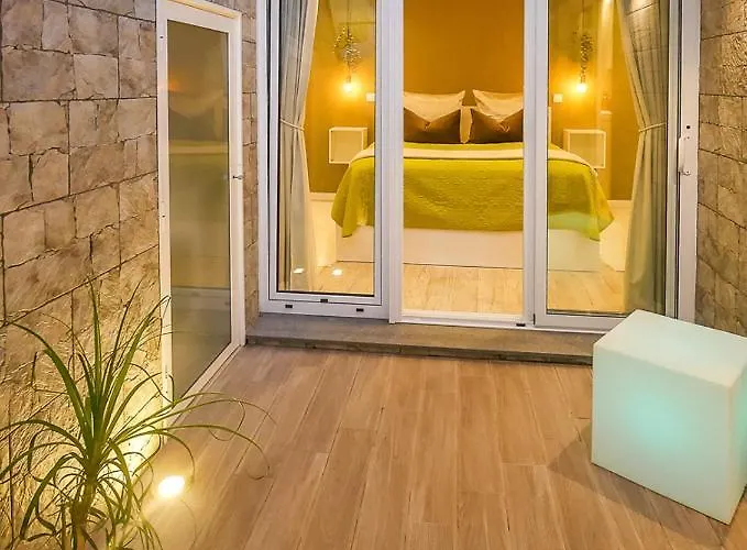 Little Townsuite * 푼샬