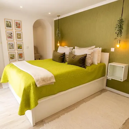Little Townsuite